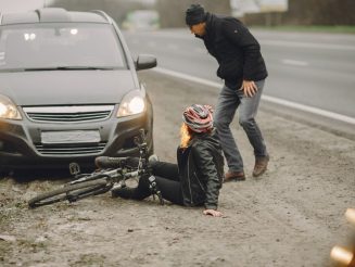 Botsing auto met fiets